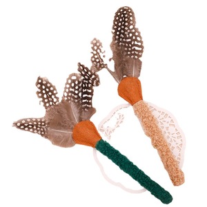 Jouet pour chat en herbe à chat et plumes, jaune, vert, gris, pour le nettoyage des dents, l'hygiène buccale et le jeu interactif - Product Image 2