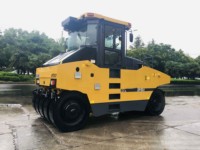 XP203 20T Machine routière industrielle Roues avant pneumatiques Compacteur d'asphalte Rouleau compresseur routier à vendre