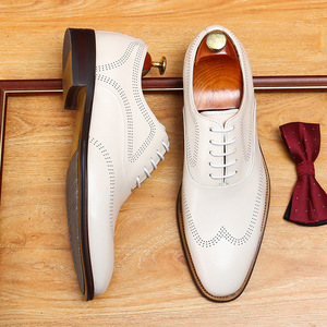Chaussures en cuir pour hommes sur mesure de haute qualité, à semelles épaisses, fabriquées en cuir véritable - Product Image 4