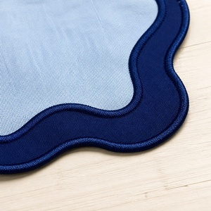 Serviettes 100% lin brodées, sets de table en coton à bord festonné classique, lavables en machine, décoration de table - Product Image 2