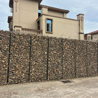 Gabions en treillis soudé triangulaire pour la décoration architecturale, cage en fil d'acier à motif unique