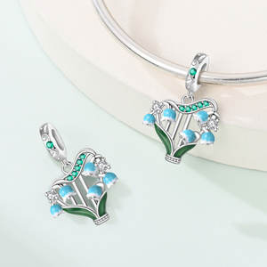 <span class=keywords><strong>Nuevo</strong></span> Set <span class=keywords><strong>de</strong></span> Dijes Esmaltados <span class=keywords><strong>de</strong></span> Plantas e Insectos 2026: Lirio <span class=keywords><strong>de</strong></span> los Valles, Rana, Mariquita para DIY en Pulseras Europeas al por Mayor - Product Image 2