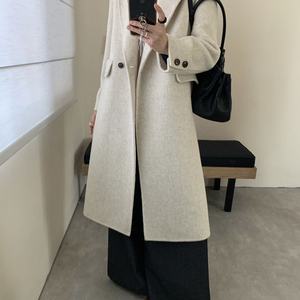 เสื้อโค้ทผู้หญิงสำหรับฤดูหนาว แบบกระดุมสองแถว ปกขนสัตว์ ทรงโอเวอร์ไซส์ หรูหราแบบเรียบง่าย ปรับแต่งการปิดได้ - Product Image 2