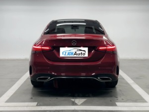 Popular Sedán Deportivo B-enz a 180L 2021 en Excelente Estado Es un Auto de 3 Puertas con Interior Oscuro y Asientos de Cuero - Product Image 6
