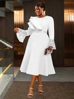 Robe mi-longue pour femme grande taille, bleu clair, à sequins, à volants, à manches trompette, coupe trapèze. Robe de soirée élégante et tendance.