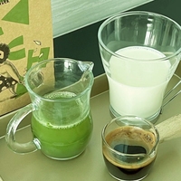 Poudre de matcha à saveur mélangée de qualité supérieure certifiée USDA fraises pour la perte de poids en vrac tasse sac boîte emballage thé amincissant