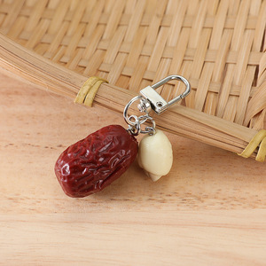 Pendentif porte-clés et breloque de sac en forme d'ail, de maïs, de piment, d'edamame, de noix, de datte rouge, de graines de lotus, d'orange et de crevette - Product Image 6