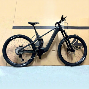 Bicicleta Eléctrica de Montaña Cyctrac Em19 con Suspensión Completa, Motor Central de 250W, Batería de 720Wh, 12 Velocidades y 145mm de Recorrido - Product Image 1