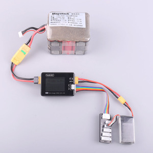 Cargador Múltiple ToolkitRC M7 200W 10A 1-6S para Carga Balanceada de Baterías RC - Product Image 2