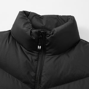 Оптовая продажа на заказ <span class=keywords><strong>M</strong></span>-8XL плюс размер пуховик без рукавов Зимний Белый с несколькими карманами мужской жилет - Product Image 2