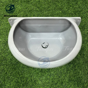 <span class=keywords><strong>Box</strong></span> <span class=keywords><strong>pour</strong></span> <span class=keywords><strong>chevaux</strong></span> écologiques et durables avec flux d'air maximal, grilles galvanisées à chaud, surface lisse facile à nettoyer - Product Image 6