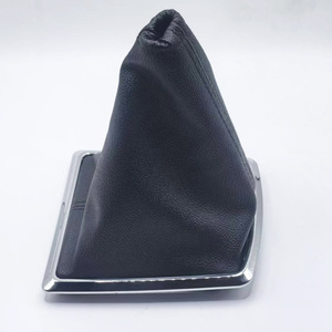 Funda Protectora de Piel para Palanca de Cambios Manual Ford Focus Mk2 3 4 7, Estilo Clásico, Color Negro - Product Image 2