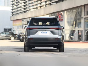 Toyota BZ3X 2025 de Alto Rendimiento, Eléctrico, 430/520/610 km de Autonomía, Tracción Delantera, 150 kW, SUV Compacto, Nuevo, Compatible con Carga Rápida, Disponible - Product Image 5
