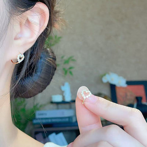 Pendientes de Clip con Diamantes Cultivados en Laboratorio en Oro Amarillo de 18K, Corte Brillante Redondo, Certificados por IGI, Joyería Fina para Mujer - Product Image 3