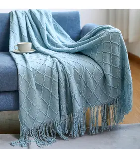 2023 Low MOQ Lightweight Acrylic White Super Soft Cozy Textured Solid Tassels Decorative Knitted Couch Throw Blanket