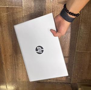 Ordinateur portable reconditionné H-P ProBook 430 G8 Barebone 13,3 pouces Intel Core i7 11e génération, machine vide sans RAM ni SSD - Product Image 2