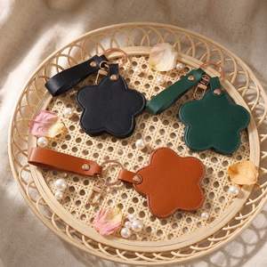 <b>Star</b> Shape Portable PU Leather Modern Makeup <b>Mirror</b> Keychain for Women Welcome Gifts Small Student Gift - Product Image 2