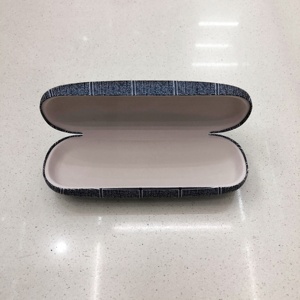 Porta gafas occhiali de colores sólidos, estuche para gafas con logotipo personalizado, con impresión óptica - Product Image 5