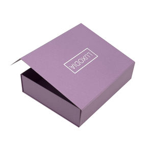 Caja de Cartón Grueso de Lujo con Logotipo Personalizado, con Imanes Ocultos, Caja para Camisetas con Estampado en Caliente, Caja Rígida Plegable con Cierre Magnético para Sudaderas - Product Image 3