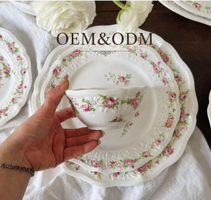 Service de table en céramique <span class=keywords><strong>bleu</strong></span> <span class=keywords><strong>et</strong></span> <span class=keywords><strong>blanc</strong></span> à motif floral de roses de luxe, peint à la main, vaisselle vintage en <span class=keywords><strong>porcelaine</strong></span> française, assiettes, bols, tasses, mariage - Product Image 3