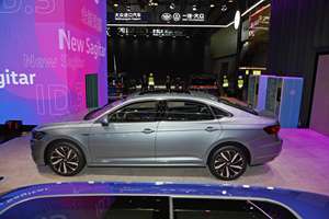2024 vendita calda <span class=keywords><strong>auto</strong></span> usate VW Volkswagen <span class=keywords><strong>Passat</strong></span> 2023 280TSI sconto Vw <span class=keywords><strong>passat</strong></span> <span class=keywords><strong>auto</strong></span> a benzina premium versione a buon mercato <span class=keywords><strong>auto</strong></span> per adulti - Product Image 3