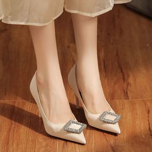 9888F-086 Escarpins à bout pointu, talon aiguille, boucle strass, en satin, chaussures de bureau, talons hauts, mode féminine - Product Image 3