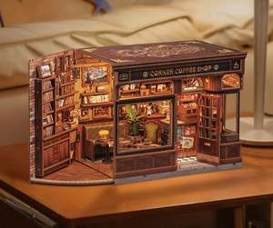Hecho a mano Mini 3D Pop-Up House PC Material <span class=keywords><strong>de</strong></span> madera DIY Asamblea Escena <span class=keywords><strong>de</strong></span> madera <span class=keywords><strong>de</strong></span> Street Corner Coffee Shop Idea <span class=keywords><strong>de</strong></span> regalo - Product Image 1
