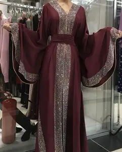 Di modo dubai abaya pietra splendente farfalla maxi manica del vestito musulmano signore vestito elegante