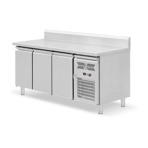 <span class=keywords><strong>Table</strong></span> de préparation <span class=keywords><strong>réfrigérée</strong></span> sous comptoir en acier inoxydable avec congélateur et tuyaux en cuivre - Product Image 3