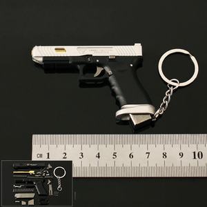 Hot Selling Abnehmbare 1:3 Modell Spielzeug Metall TtiG34 Schlüssel ring Pistole Spielzeug Schlüssel bund Simulation Pistole Schlüssel bund Großhandel Mini Guns Charm - Product Image 4