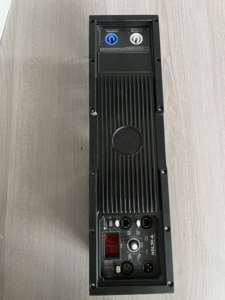 Altavoz Line Array HDL30A - Módulo Amplificador Digital Activo de 2 Canales y 1100 Vatios Clase D - Product Image 2