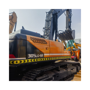 Excavatrice Hyundai 305LC-9T d'occasion de haute qualité et en excellent état de fonctionnement dans la cour de Shanghai - Product Image 1