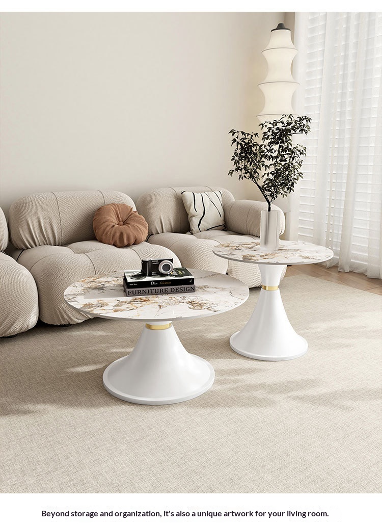 Dalle de roche assise à fond blanc