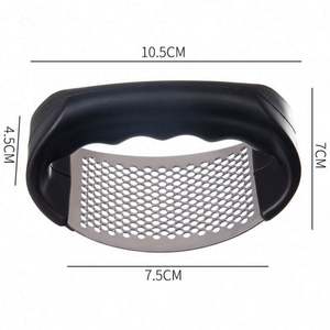 Prensa de Ajo de Acero Inoxidable, Picadora Manual de Ajo, Herramienta Ecológica de Fácil Uso, Diseño Moderno y Simple para la Cocina - Product Image 6