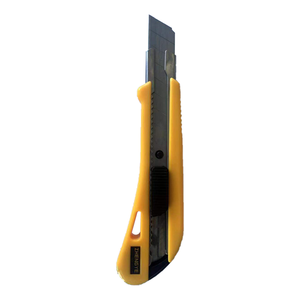 Casser 18mm lame coupe-couteau pour papier ou boîte couteau <span class=keywords><strong>utilitaire</strong></span> avec poignée de protection - Product Image 1