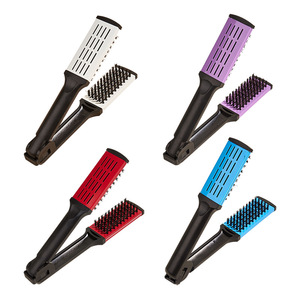 Peigne à <span class=keywords><strong>crinière</strong></span> de porc pour cheveux raides Peigne en fer plat Lisseur à cheveux Clip Outils pour cheveux bouclés droits - Product Image 1