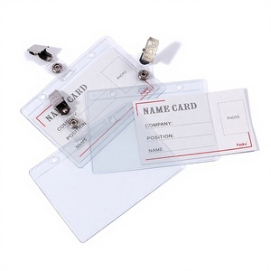 FOSKA 100 <span class=keywords><strong>Porte</strong></span>-cartes d'identité transparents horizontaux flexibles en <span class=keywords><strong>plastique</strong></span> pour étudiants avec attaches à clip pour protéger les cartes d'identité - Product Image 1