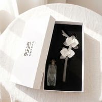 Diffuseur d'huiles essentielles en céramique, fleur en porcelaine faite à la main, flacon en verre de 100 ml, parfum d'ambiance pour la maison