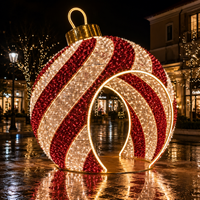 Décoration de Noël, arche lumineuse imperméable IP65, conforme aux normes CE et RoHS, motif de boule de Noël géante dorée et rouge pour place de ville