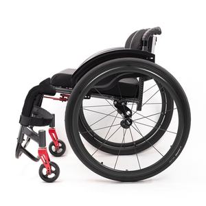 Silla de ruedas deportiva <span class=keywords><strong>manual</strong></span> de luz de ocio activa de aleación de aluminio portátil económica - Product Image 3