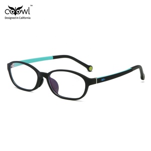 Gafas ópticas de diseñador para niños 2024, montura rectangular TR90 de alta calidad, luz antiazul, ajuste cómodo con Color de montura azul - Product Image 6
