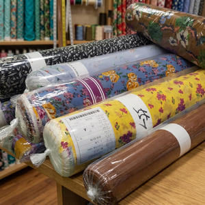 Lote de Tela en Stock: Chifón Yoryu de Poliéster Estampado Tejido de 58" - Product Image 3