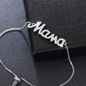 Bracciale con ciondolo a forma di lettera 'Mama' per Donne, Gioiello Romantico e alla Moda, Idea Regalo - Product Image 4