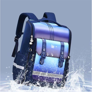 Sac à dos d'étudiant à la mode avec logo personnalisé Sac d'école étanche de grande capacité Sac d'école réfléchissant la lumière de sécurité pour adolescents - Product Image 3