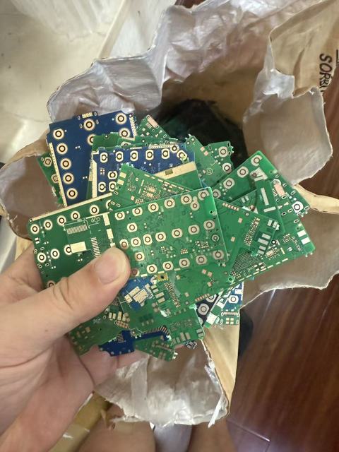 Mixed Mobile Phone Motherboard Scrap Gold Plated Circuit Boards Recycling Material Electronic Scrap