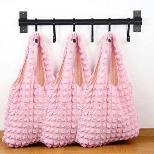 Bolso Tote Rosa con Textura de Burbujas, Plegable y Ligero para Mujer, para la Playa, Compras Diarias - Product Image 5
