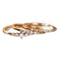 Nouvelles bagues tendance simples 2025 en cuivre plaqué or avec micro-incrustations de zircon blanc, ensemble de trois pièces géométriques pour couple, pour l'index