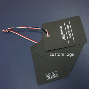 Tùy chỉnh treo thẻ cho thương hiệu quần áo màu đen mờ giấy hangtags cho quần áo sang trọng vàng dập logo - Product Image 4