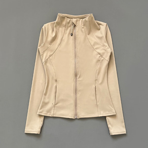 Giacca Sportiva da Donna a Manica Lunga con Cerniera e Collo Alto, Vestibilità Aderente, Abbigliamento Atletico per Yoga e Corsa, Traspirante e Confortevole - Product Image 3