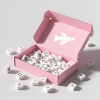 Boîte cadeau luxueuse et biodégradable pour chaussettes avec gaufrage, taille personnalisable, matériaux recyclés, finition mate, emballage